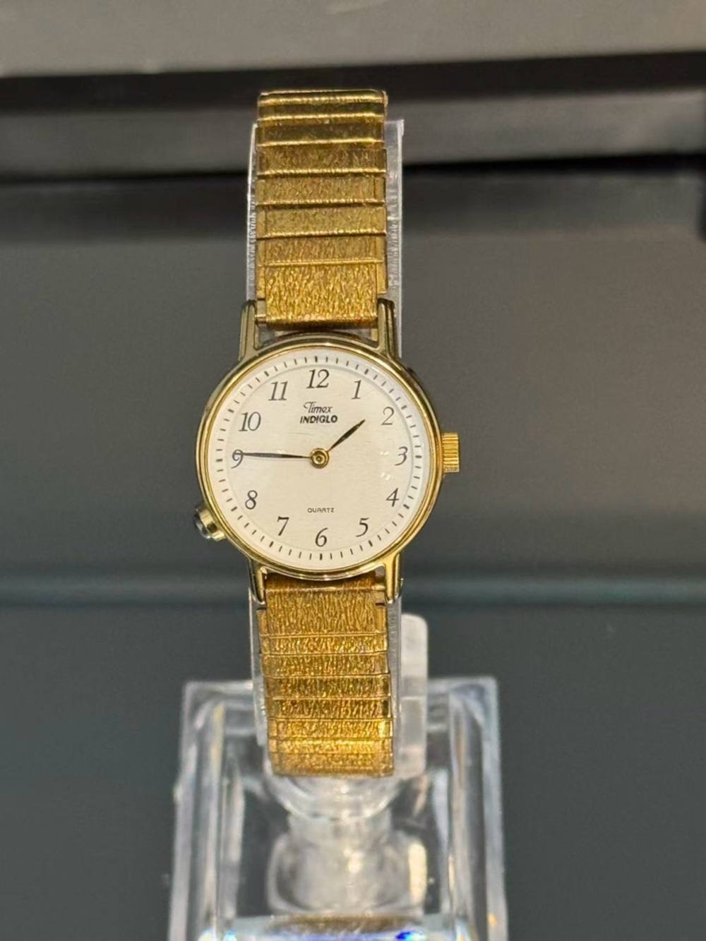 Vintage Timex Indiglo Ladies Quartz Watch Gold Tone New Battery Works